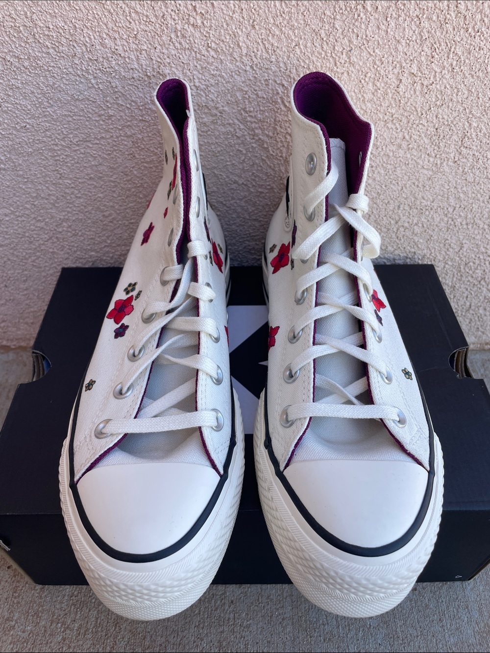 NEW Converse Chuck Taylor All Star Lift Platform Embroidered Flowers - size 8 - Picture 3 of 7